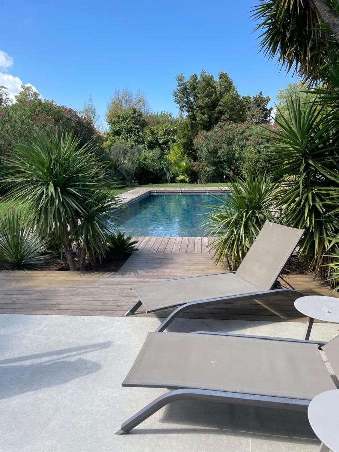Le Mas De La Dame Saint-Tropez Exteriör bild