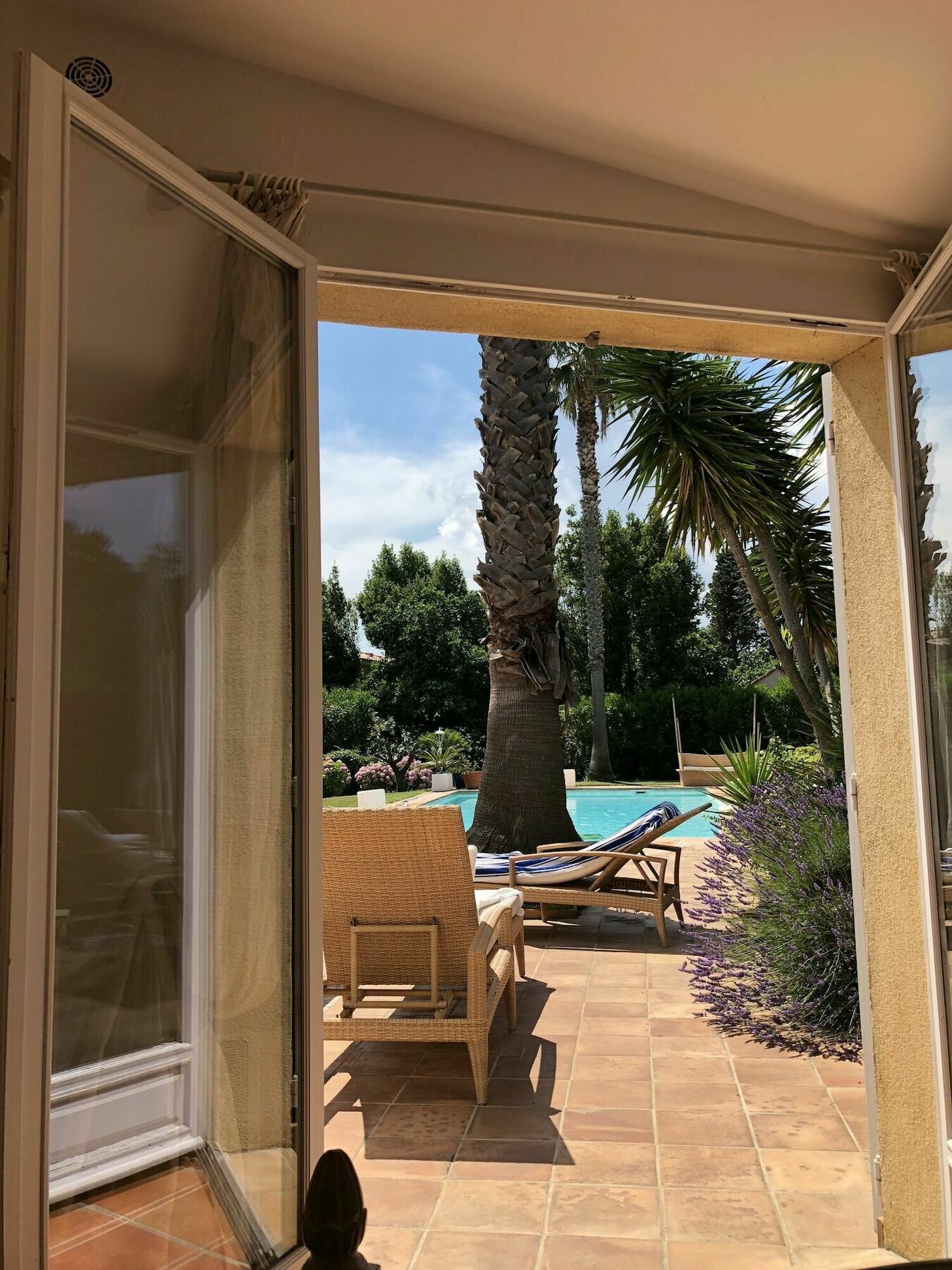 Le Mas De La Dame Saint-Tropez Exteriör bild