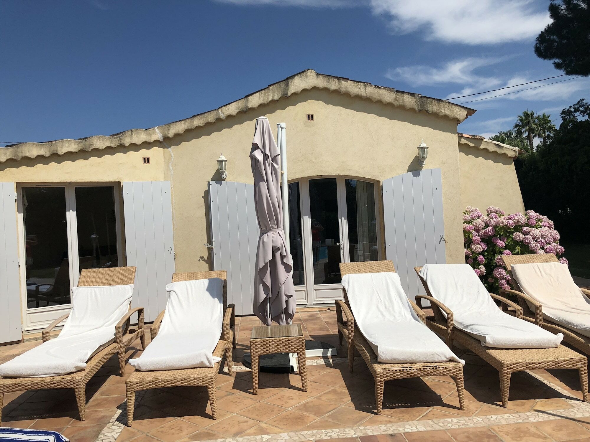 Le Mas De La Dame Saint-Tropez Exteriör bild